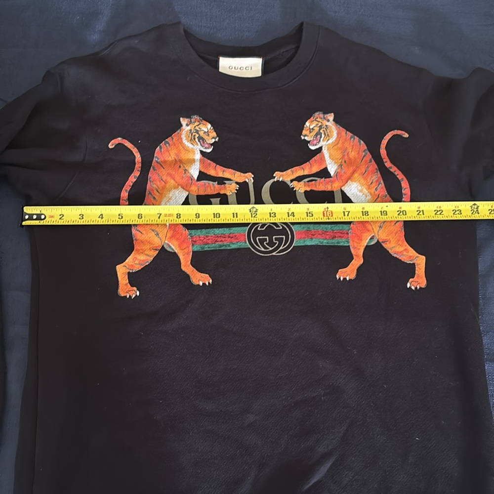 Gucci Black Sweater with Tiger Design - Picture 6 of 12